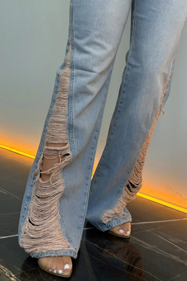 Ripped Jeans - Image 5